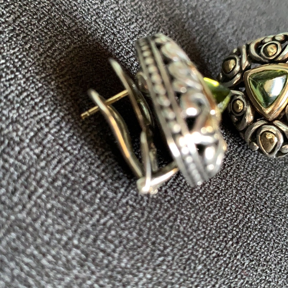 John Hardy 18k and SS peridot earrings - Picture 5 of 5
